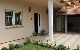 Apartman Lilium